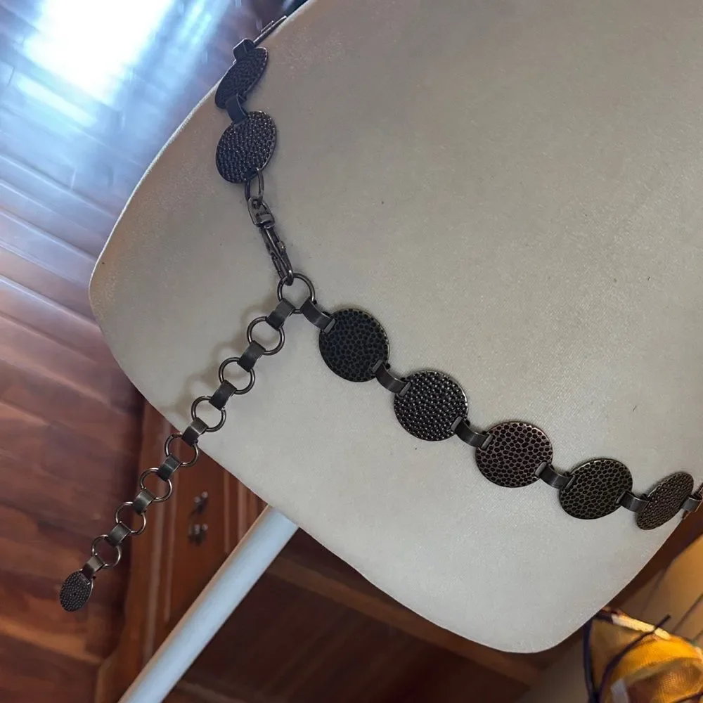 VINTAGE TRI- COLORED POUNDED DISC / COIN BELT